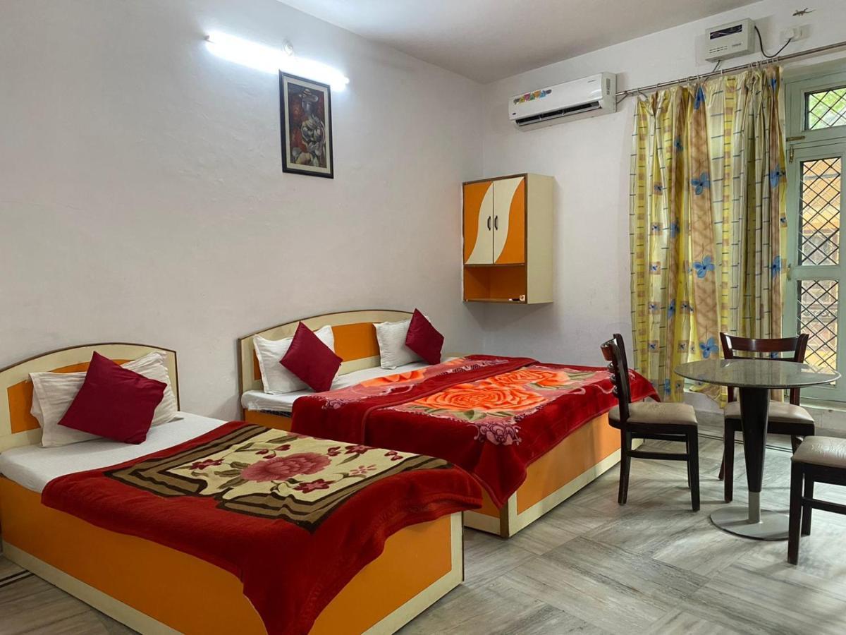 Hotel Surya Laxman Jhula Ришикеш Экстерьер фото