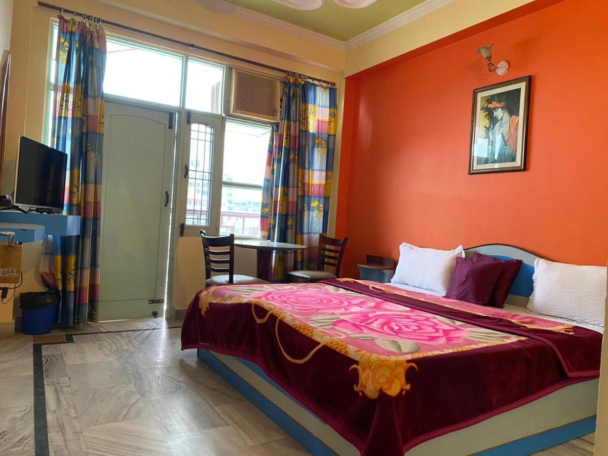Hotel Surya Laxman Jhula Ришикеш Экстерьер фото